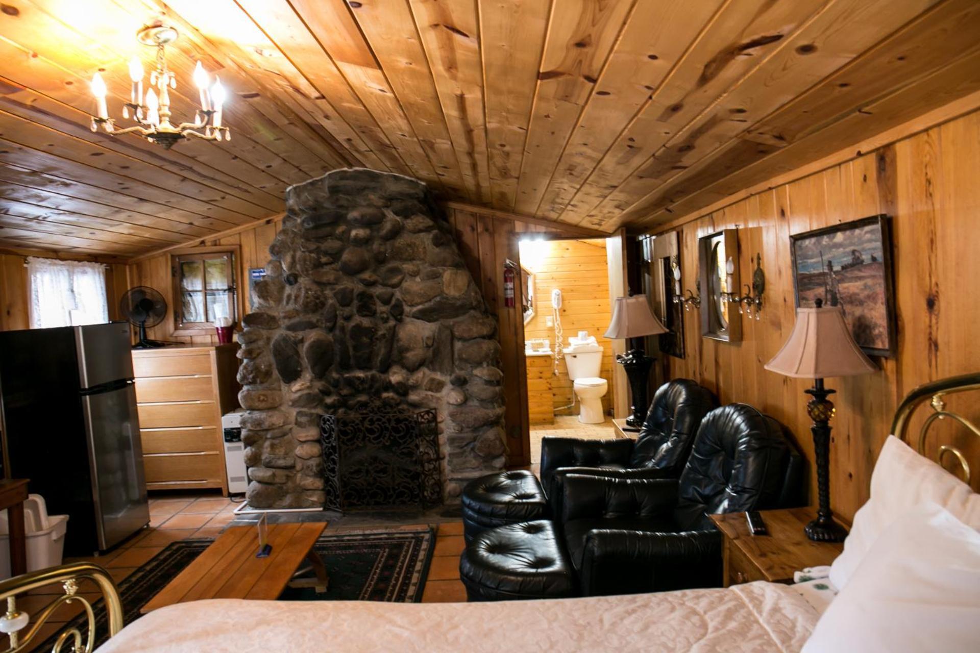 Holy Smoke Resort Keystone Rum bild