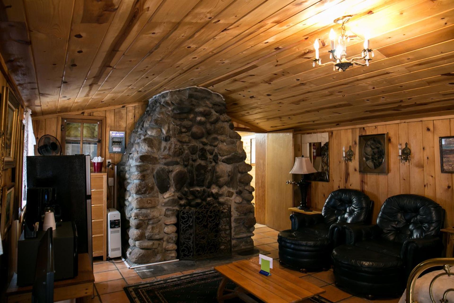 Holy Smoke Resort Keystone Rum bild